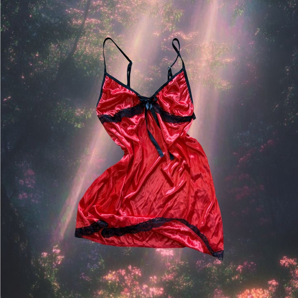 American Vintage Red and Black Satin Chemise